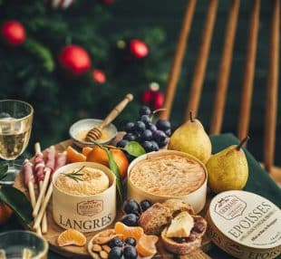 Planche apéritive de noël au Langres et à l’Epoisses